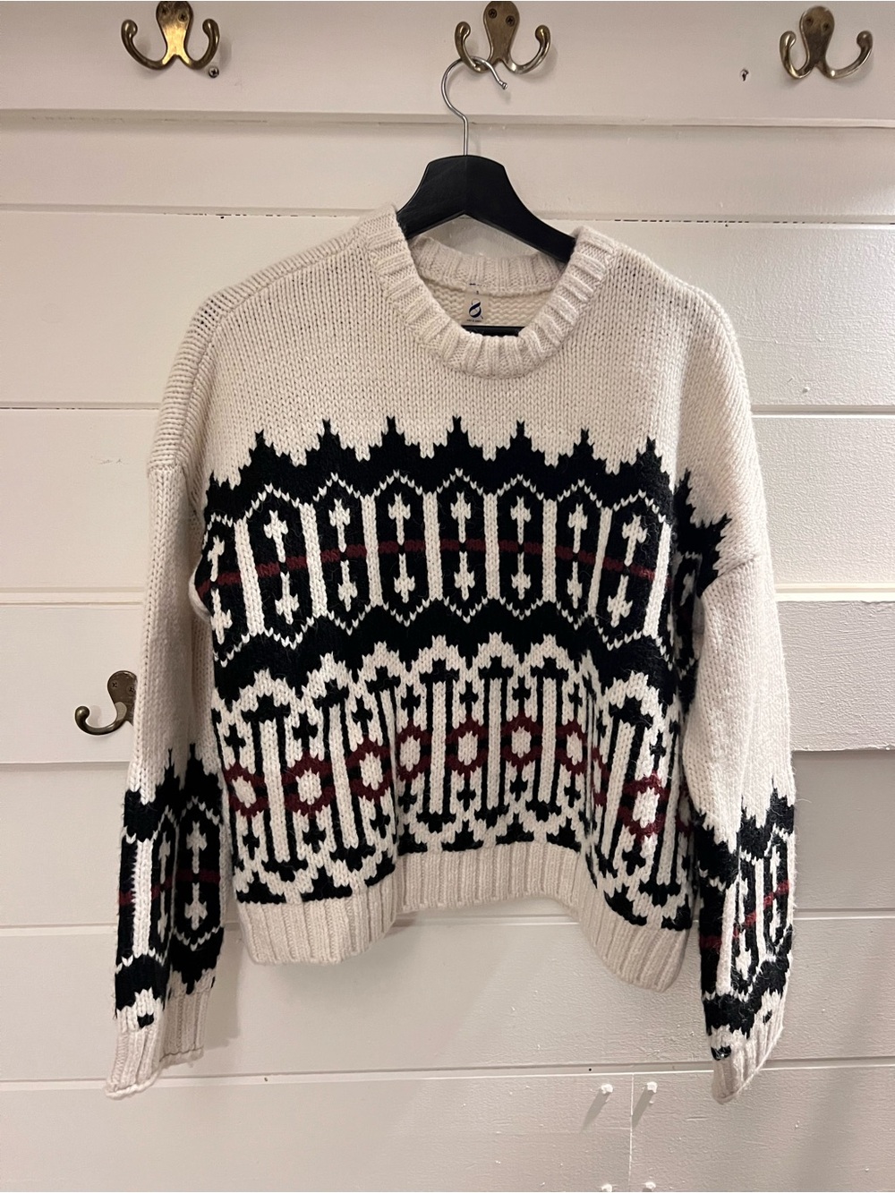 Lou & Grey Fair Isle style crewneck sweater. Cream, black, burgundy. Sz S.